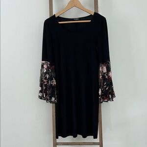 Roz & Ali Black Sheath Dress Floral Bell 3/4 Sleeves Women’s Size Small